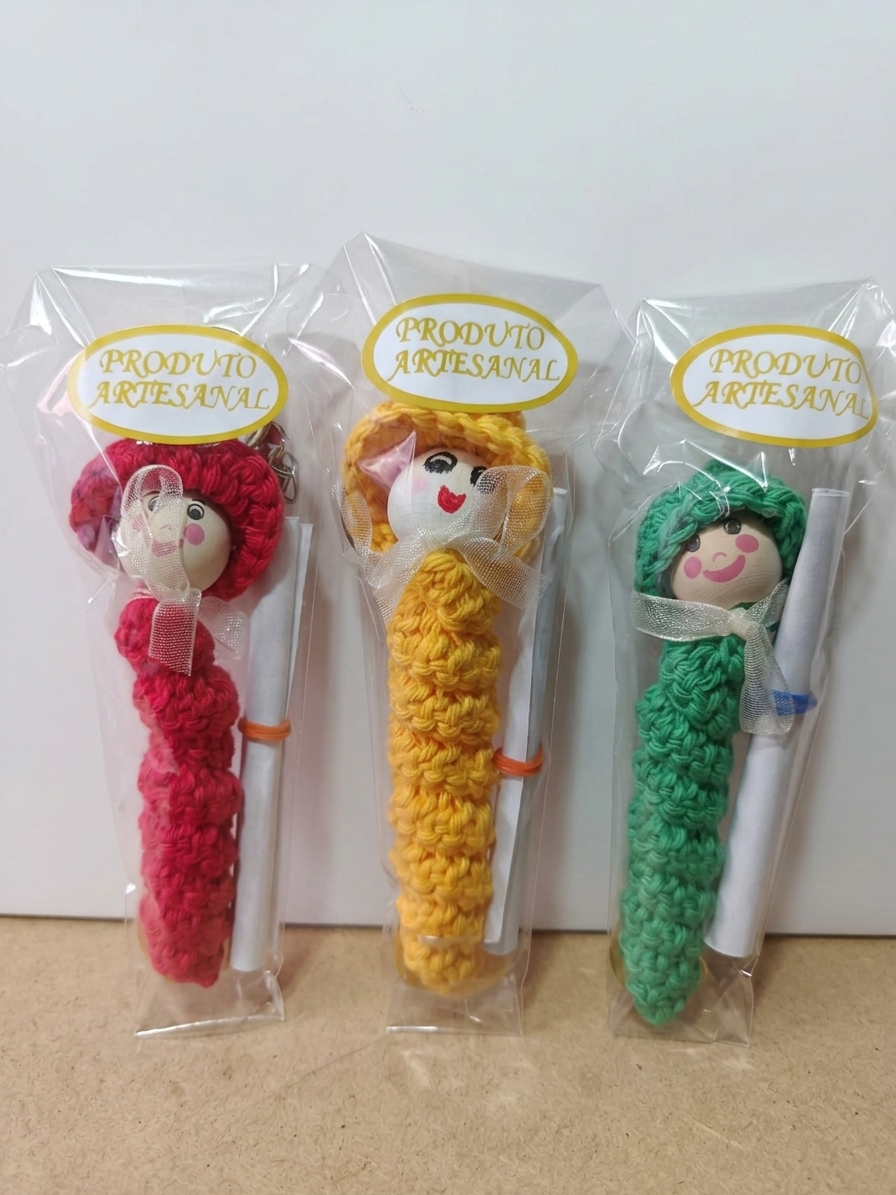 Gusano de la Felicidad artesanal en crochet - imagen 3